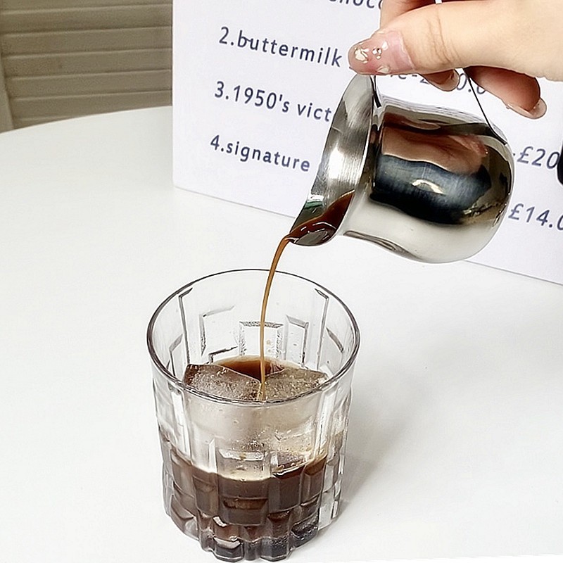 إبريق رغوة القهوة والحليب بسعا - مراجعة Pour Spout Pitcher وسعره