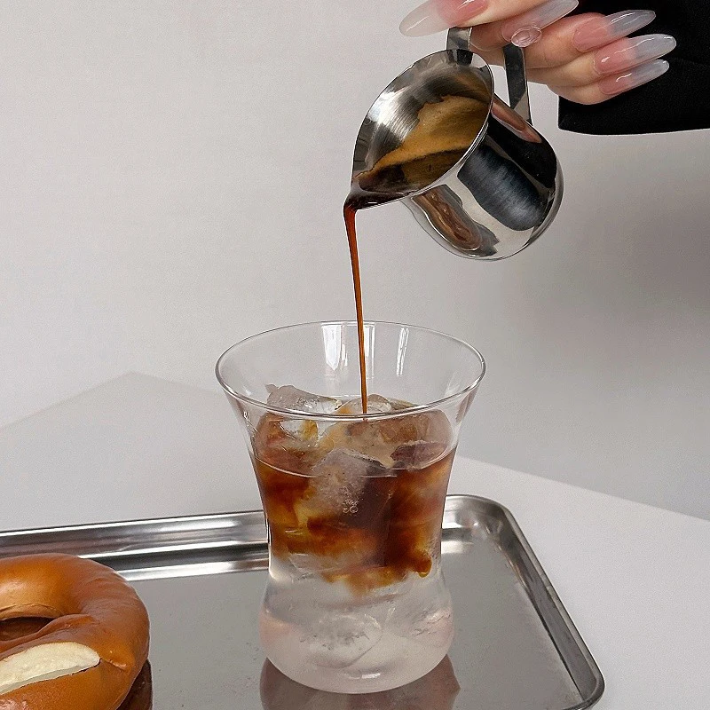 القهوة الحليب مزبد إبريق كوب ا - مراجعة Pour Spout Pitcher وسعره