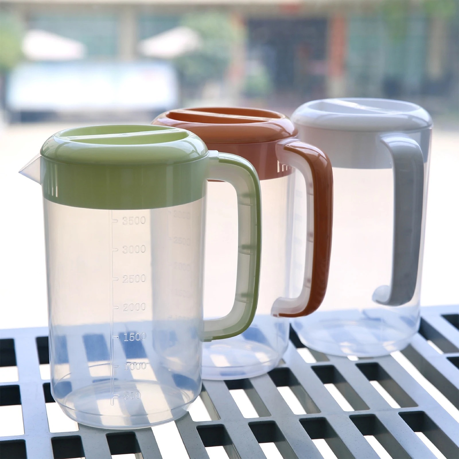إبريق ماء كبير للثلاجة سعة 250 - مراجعة Pour Spout Pitcher وسعره